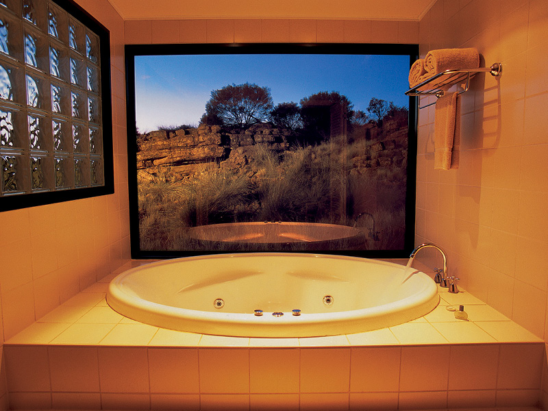 Kings Canyon Resort, Deluxe Spa Rooms