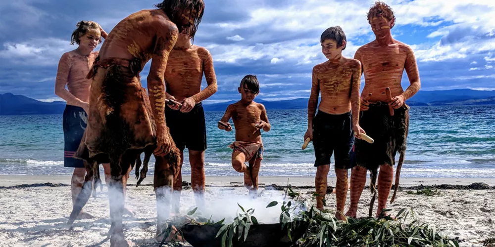 Native Australians performing traditional Aboriginal dance