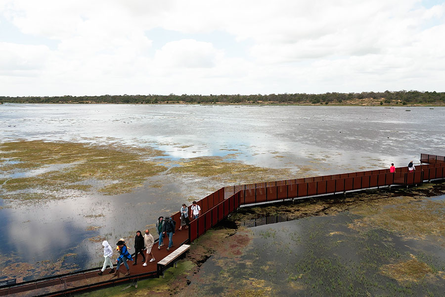 Tae Rak Credit Budj Bim