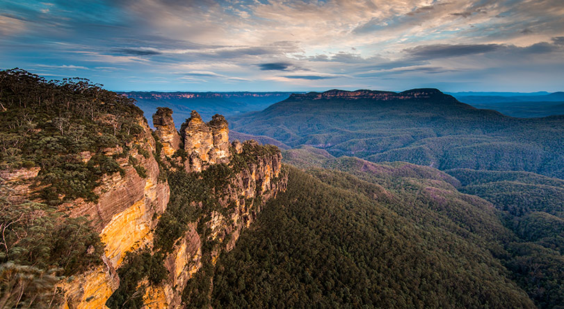Landscape of Three Sisters in Blue Mountains, New South Wales