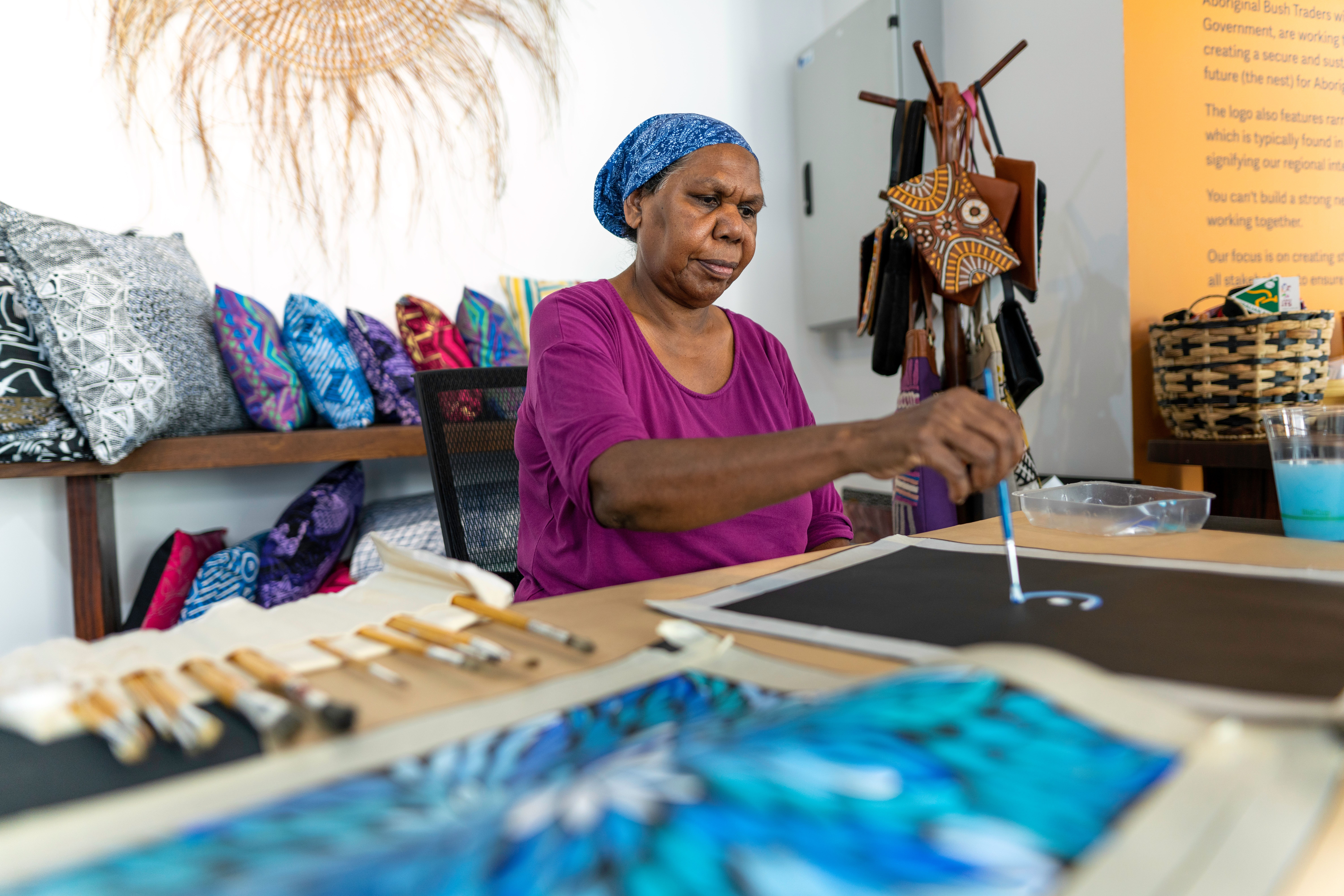 Aboriginal Bush Traders Credit Tourism NT And Shaana Mcnaught 136624 35